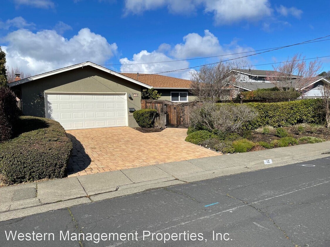 3 br, 2 bath House 12 Esmeyer Drive House Rental in San Rafael, CA