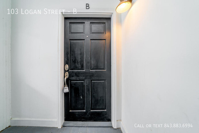 Building Photo - Available 8/1/24 | Location, Location, Loc...