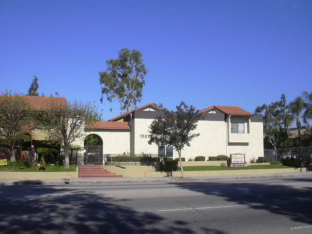 Primary Photo - Villa Del Sol Apartments