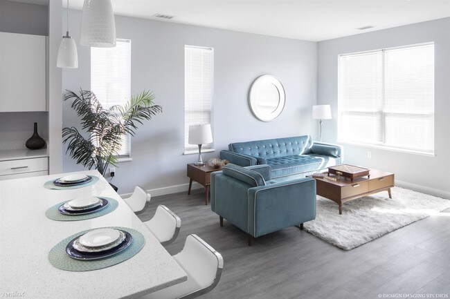 Foto del edificio - 2 br, 2 bath  - 3 Crown Dr Unit 205
