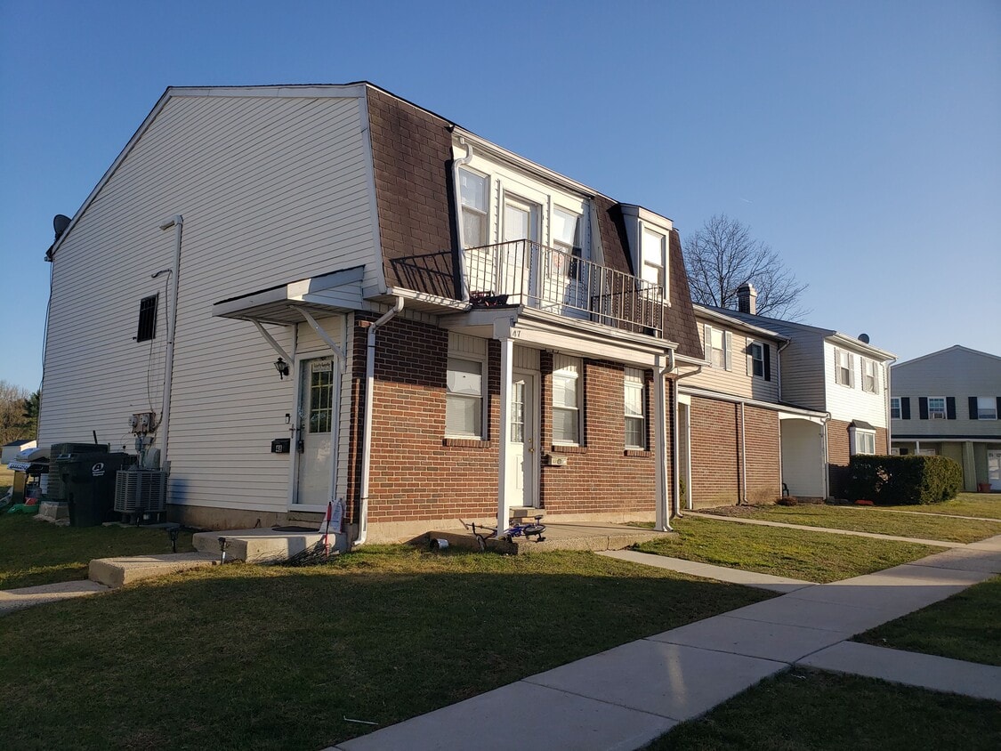 47 Reliance Ct Unit 1st Floor, Telford, PA 18969 Apartments in