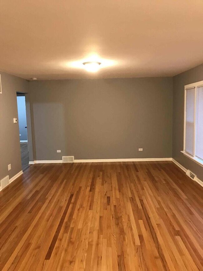 Foto del edificio - 736 E 163rd St