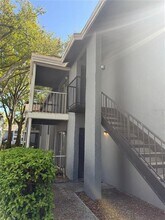 Building Photo - 3827 Bay Club Cir