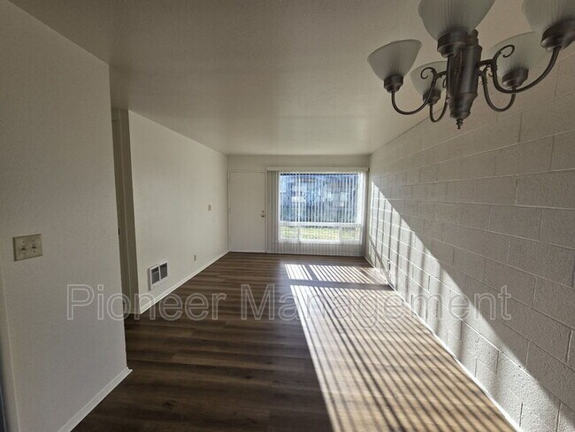 Foto del edificio - 1663 NE Vine St