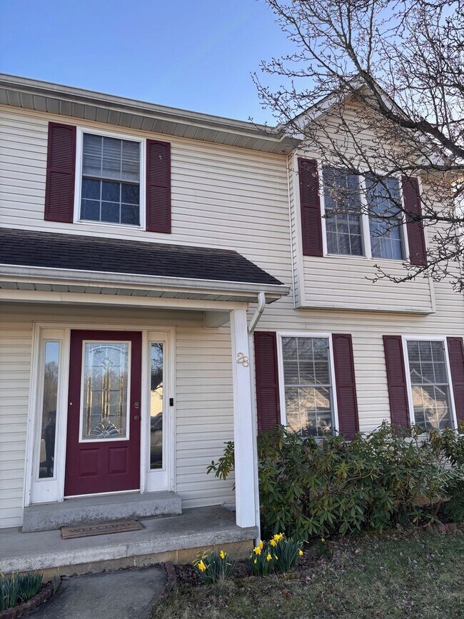 Foto del edificio - BEAUTIFUL, MOVE-IN READY HOME IN CHEAT CROSSING! - Available on 6/4/2026