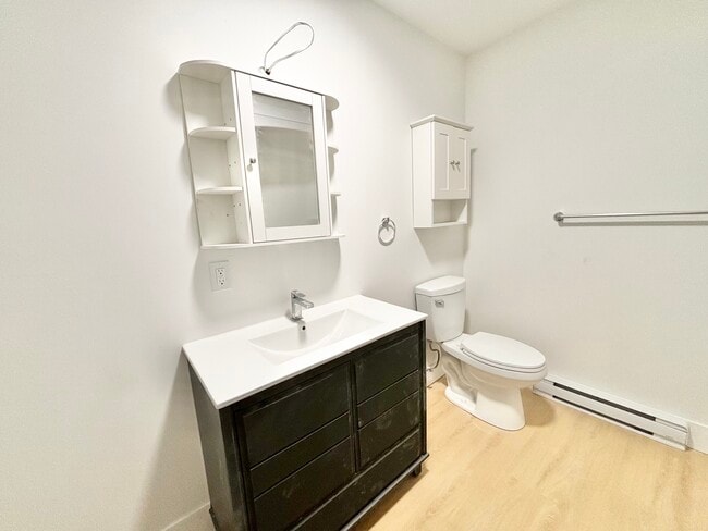 Building Photo - 124 Wallace Ave