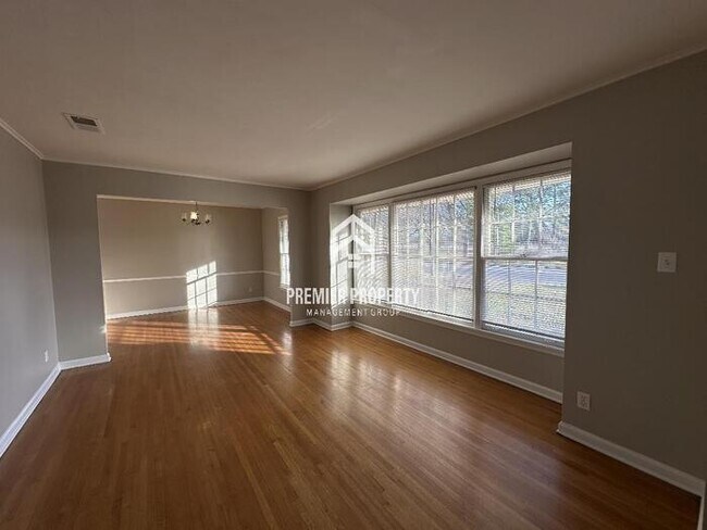 Foto del edificio - 5560 Cottonwood Rd