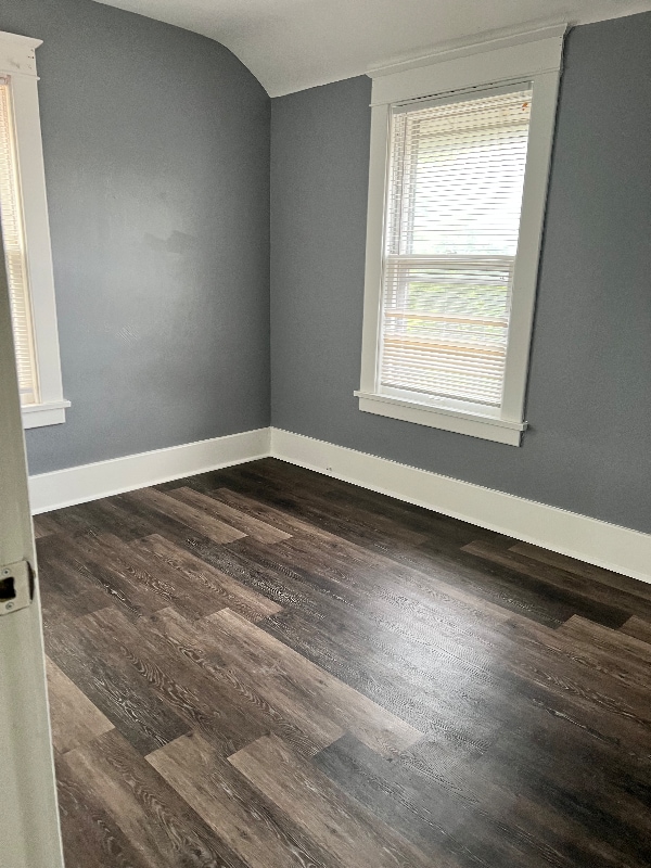 Building Photo - 104 Charles Ave