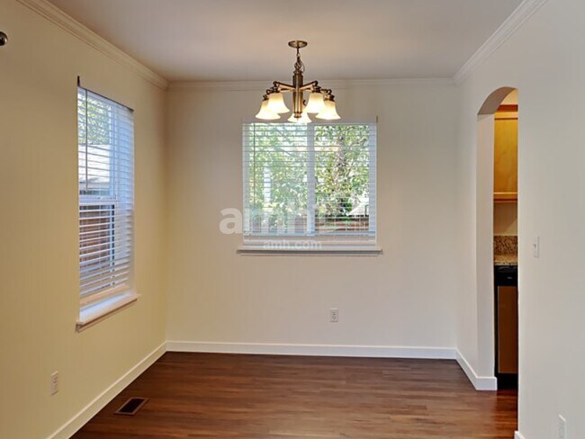 Foto del edificio - 1112 183rd Street Court E