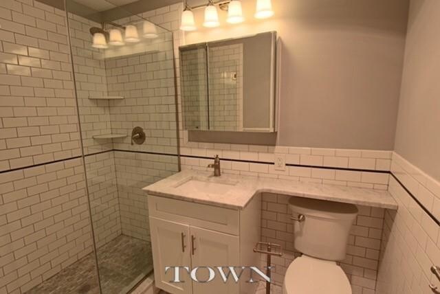 Building Photo - 250 W 47th St