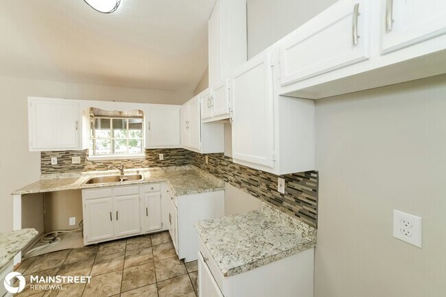 Building Photo - 1590 Glynn Ct, Hampton, GA 30228