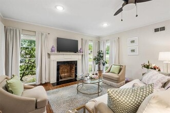 Building Photo - 3417 Westcliff Rd S