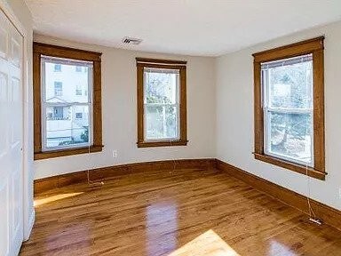 Building Photo - 38 Caro St