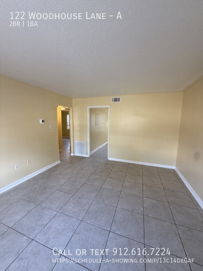 Foto del edificio - 122 Woodhouse Ln