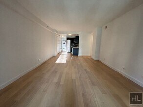 Building Photo - East 39th Street