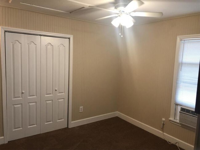 Foto del edificio - Cozy one-bedroom apartment in St. Elmo