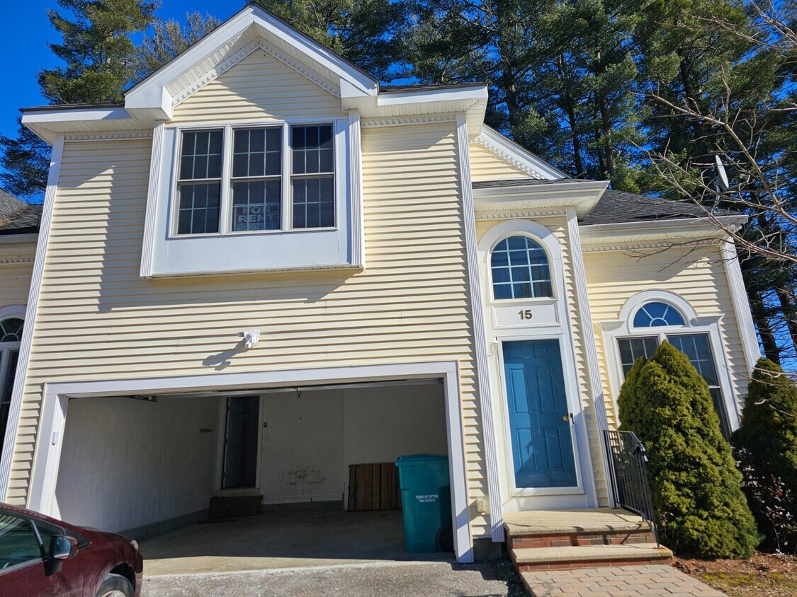 15 Knowlton Cir, Upton, MA 01568 Townhome Rentals in Upton MA