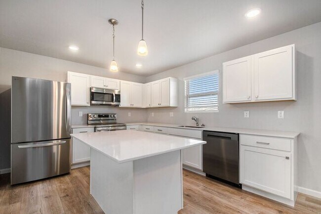 Foto del edificio - 28 Mill Creek Ave