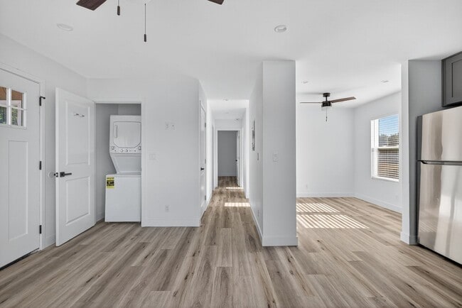 Foto del edificio - 113 S Lillie Ave