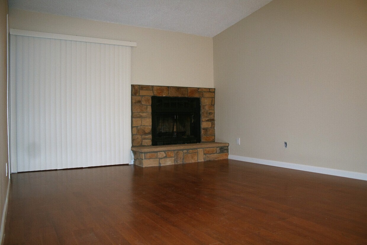 4271 S Salida Way Unit 12, Aurora, CO 80013 Condo for Rent in Aurora