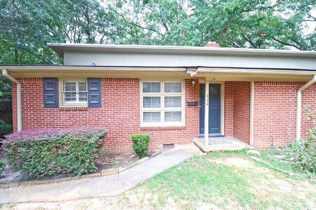 Building Photo - 3 bed/2bath duplex close to downtown Columbia