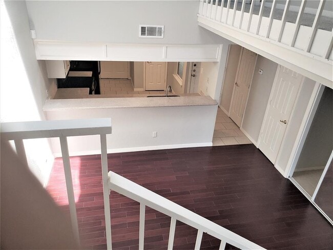 Building Photo - 7414 Fair Oaks Ave