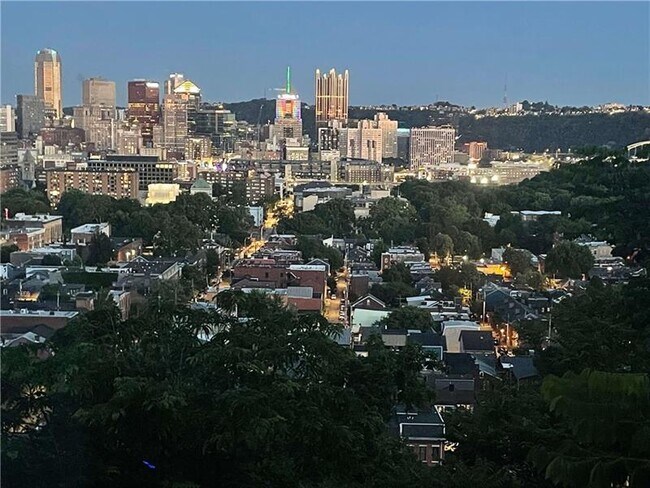 Foto del edificio - 1731 Perrysville Ave