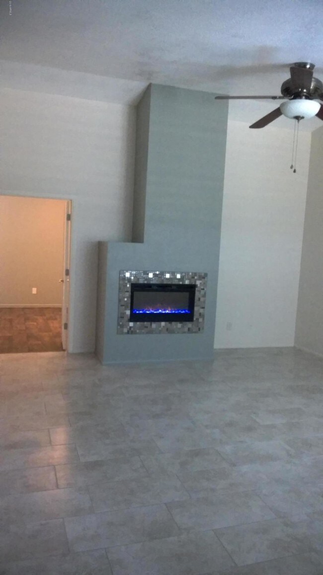 Building Photo - 8140 N 107th Ave