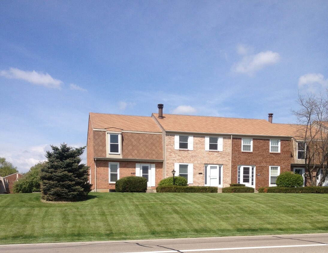 Front - 1406 Old Town Ct