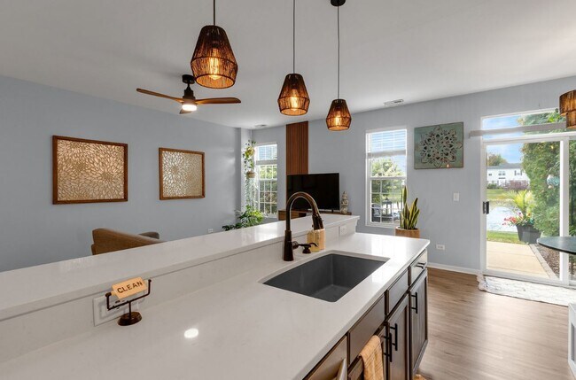 Foto del edificio - 1221 Courtland Cir