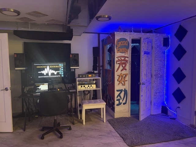 Foto del edificio - 5633 W 63rd St