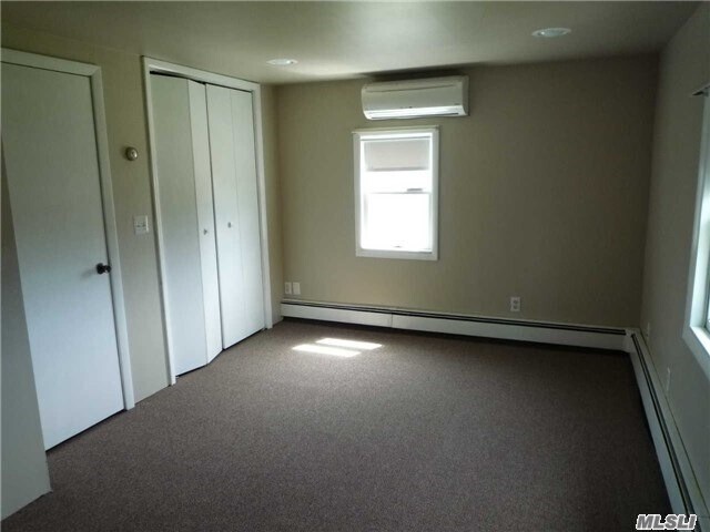 Building Photo - 622 Church Ln