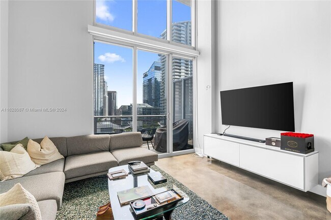 Foto del edificio - 690 SW 1st Ct
