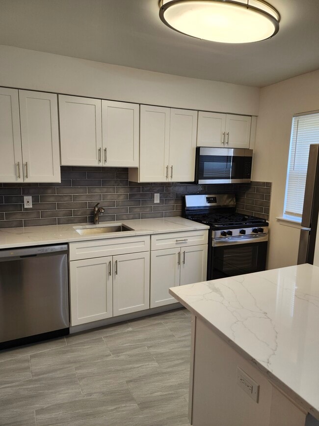 Building Photo - 2467 NJ-10