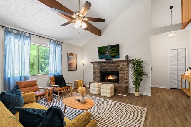 Foto del edificio - 5130 River Bluff Ln