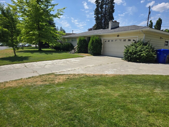 Front View of Home - 332 W Greta Ave