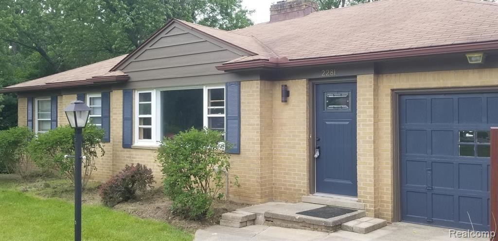 Primary Photo - 2281 Lancaster Rd