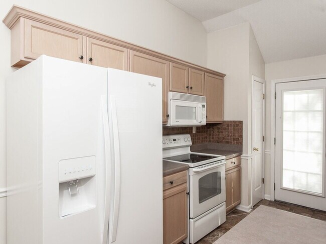 Building Photo - 6883 Showboat Ln