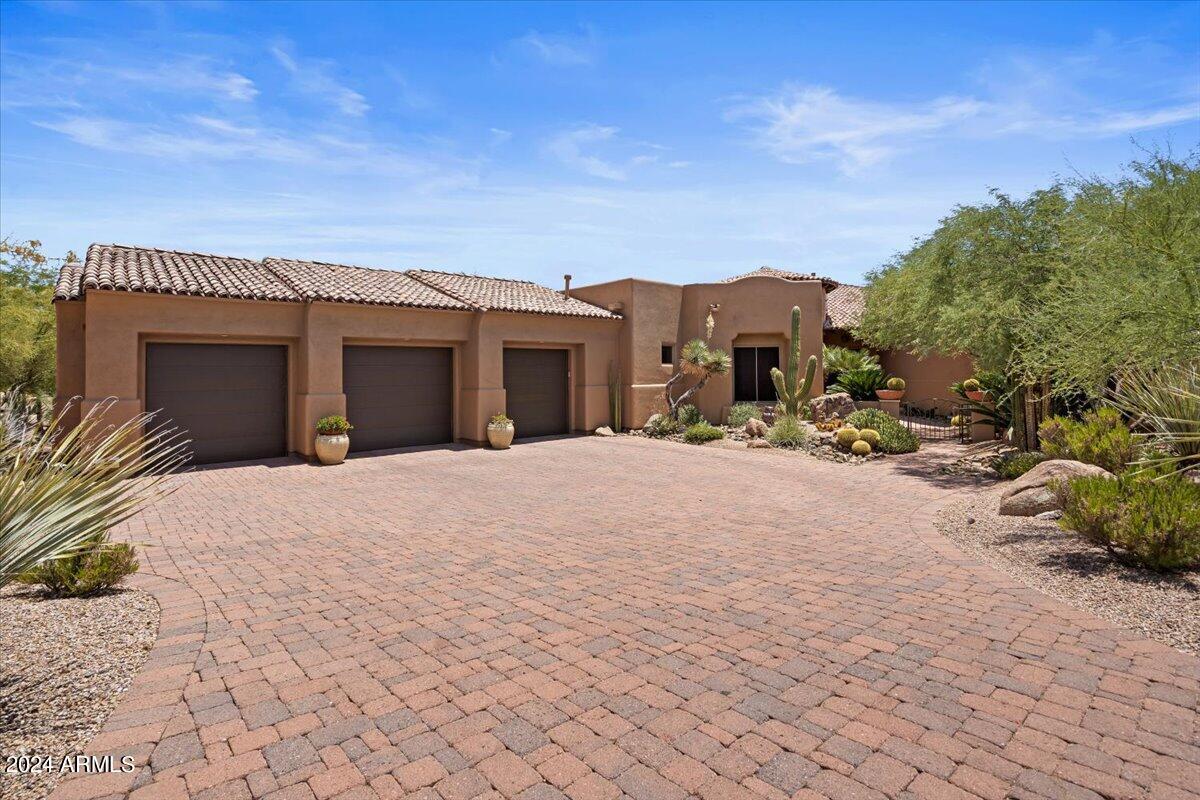 Primary Photo - 9951 E Western Sky Ln