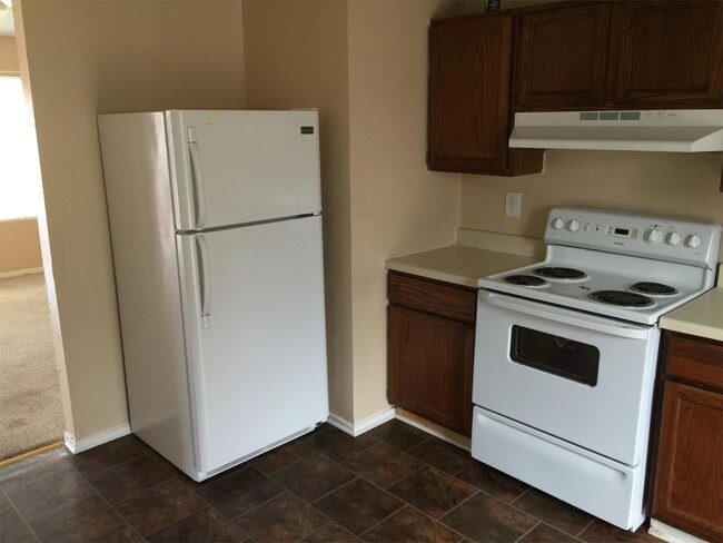 Foto del edificio - 855 Meadowlark Cir