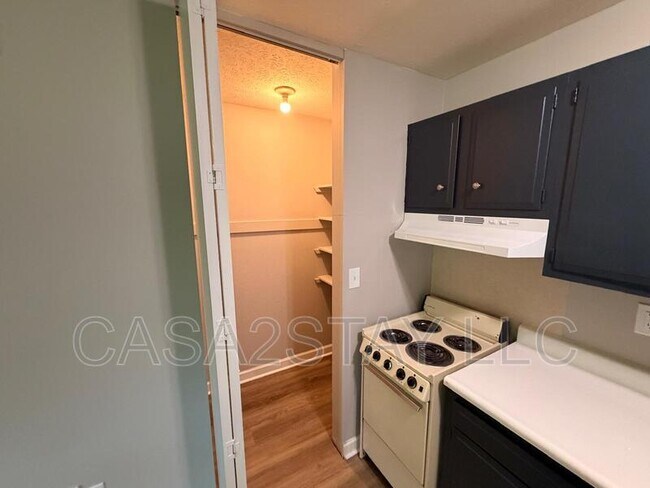 Foto del edificio - 2188 St Johns Pl