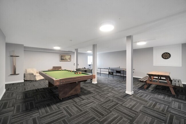 Photo du bâtiment - Lochside Apartments