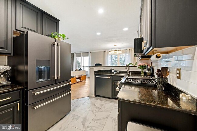 Building Photo - 12906 Fair Briar Ln