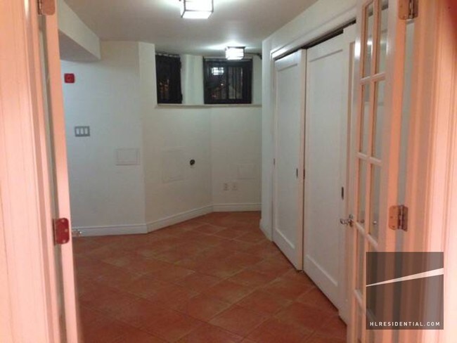 Foto del edificio - 646 19th St