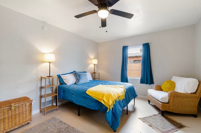 Foto del edificio - 2133 E Mabel St