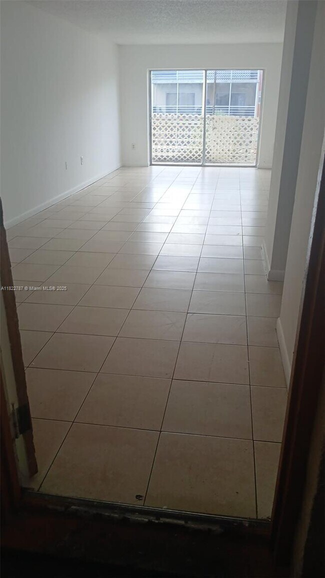 Foto del edificio - 3610 NW 21st St