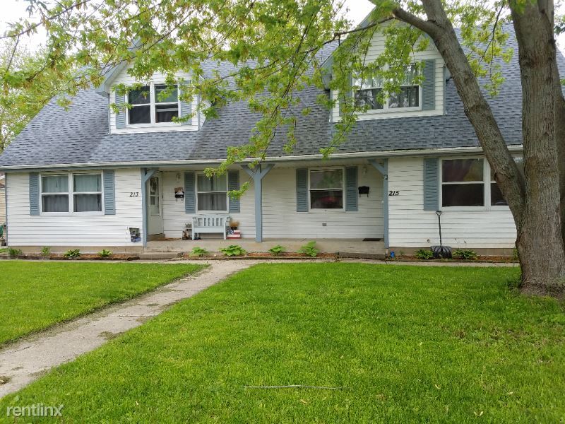 Primary Photo - 3 br, 1.5 bath Townhome - 215 S. Water St.