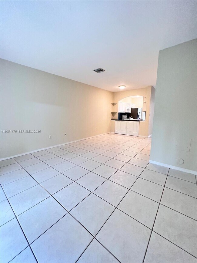 Building Photo - 5707 NW 114th Ct