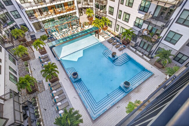 Foto del edificio - 2609 W Nassau St