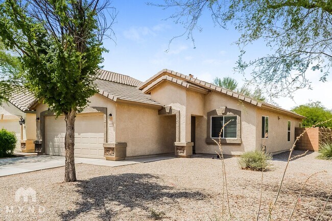 Building Photo - 4712 E Silverbell Rd